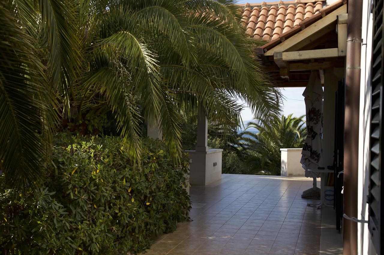 Villa Bunta Sutivan Exterior foto